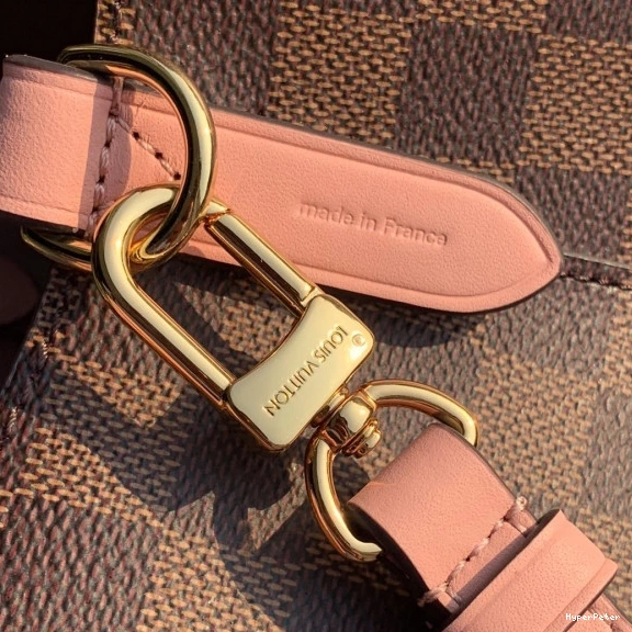 NÉONOÉ VUITTON LOUIS 0804